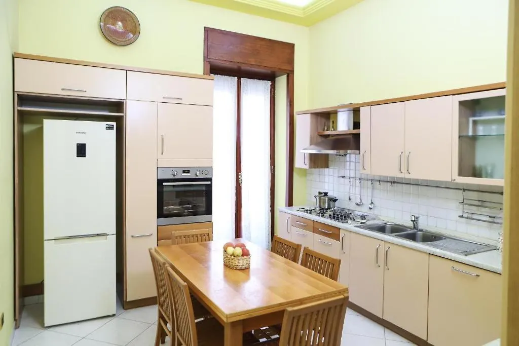 Cuorenapoletano Apartment Naples